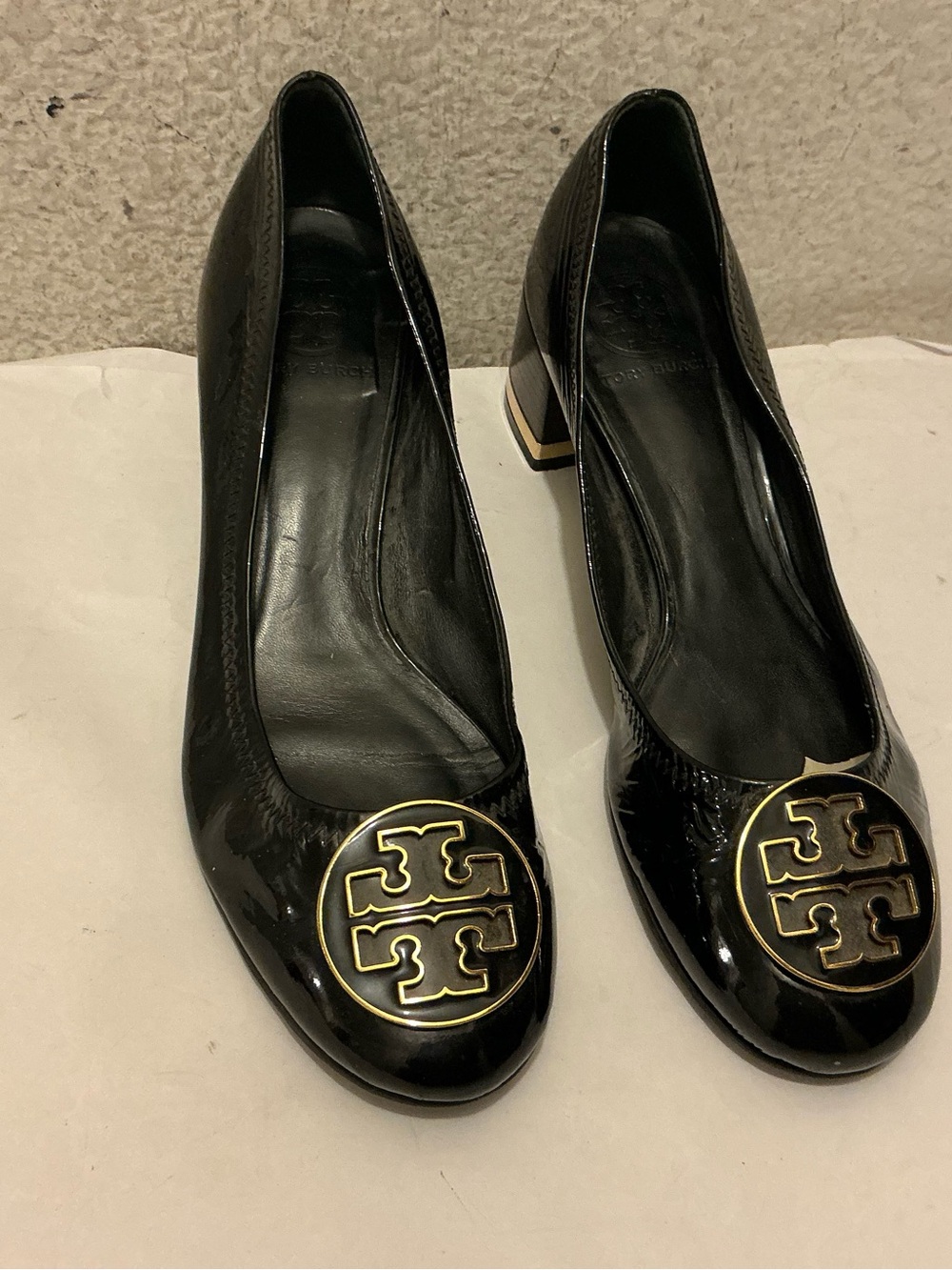 Tory Burch Black Patent Leather Block Heel Pumps with Gold Logo